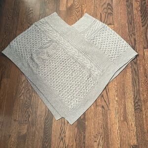 Sahalie grey beige cable sweater poncho, size s/m